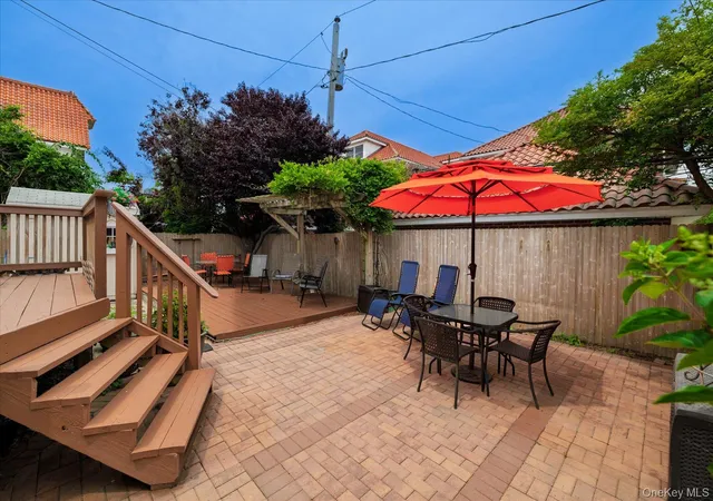 Photo 4 of Sale Pending at 159 W Olive St, Long Beach, NY 11561 | MLS# 1004729 | Listing updated on 2026-08-14