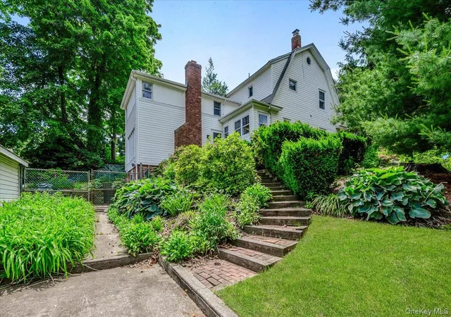 2nd image of 36 Seaview Ave, Northport, NY 11768 | MLS# 1004736