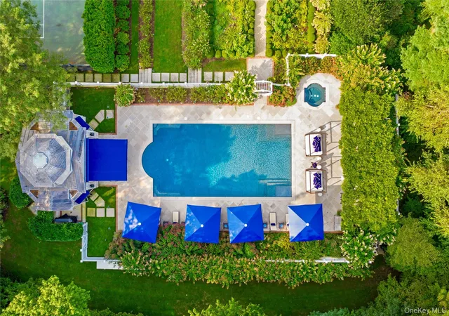 Photo 3 of Mansion for sale at 1985 4 Cedar Swamp Rd, Oyster Bay, NY 11545 | MLS# 1004738 | Listing updated on 2026-07-07