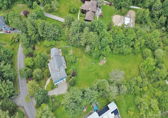 Homes for sale in New Castle, NY | 10 Lakeview Rd, New Castle, NY 10562 | MLS# 1004746
