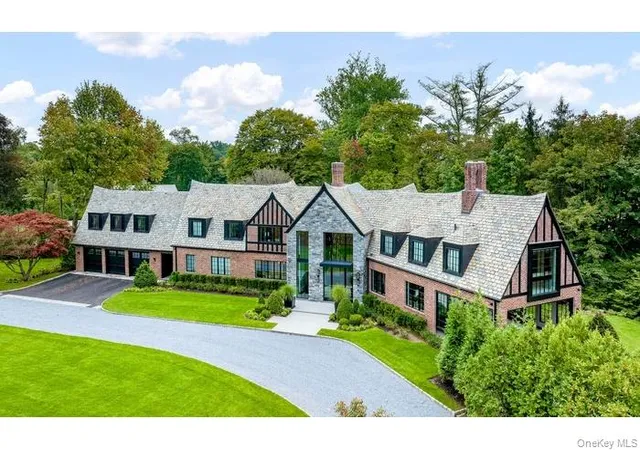 Homes for sale in Scarsdale, NY | 64 Cushman Rd, Scarsdale, NY 10583 | MLS# 1004759