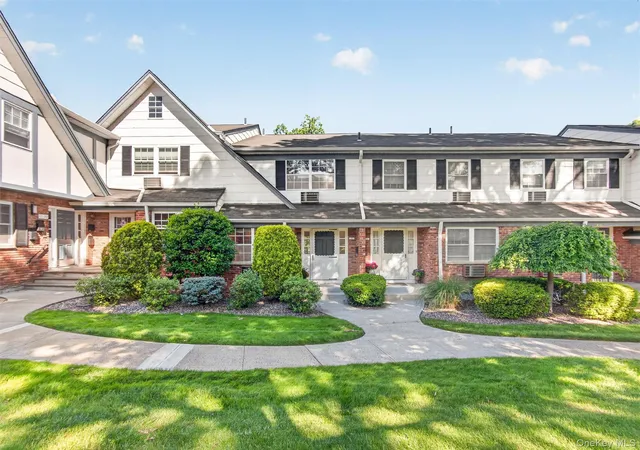 1st image of 187 Doxbury Ln, Suffern, NY 10901 | MLS# 1004825