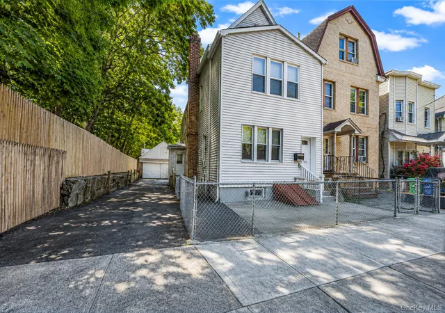Photo 3 of Sale Pending at 10003 88th Avenue, New York, NY 11418 | MLS# 1004827 | Listing updated on 2026-08-18