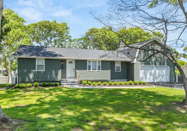 2nd image of 17 Lolly Ln, Centereach, NY 11720 | MLS# 1004841