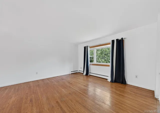 Homes for sale in Hamptonburgh, NY | 6 Keith Pl, Hamptonburgh, NY 10916 | MLS# 1004886