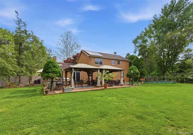 3rd image of 5 Millbrook Ct, Brookhaven, NY 11790 | MLS# 1004895