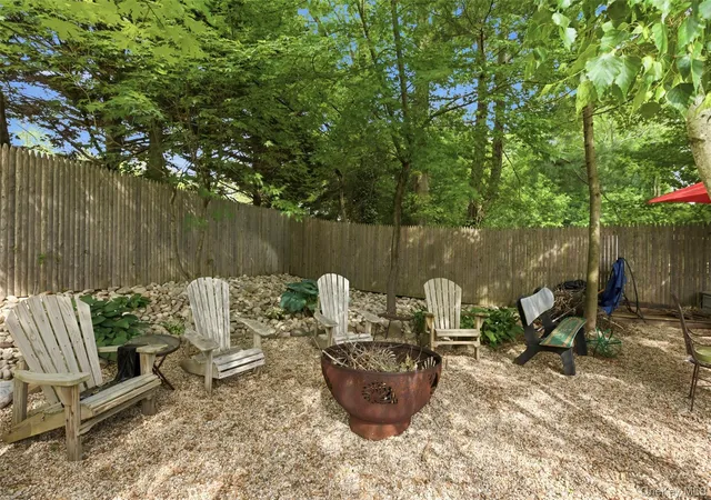 31st image of 5 Millbrook Ct, Brookhaven, NY 11790 | MLS# 1004895