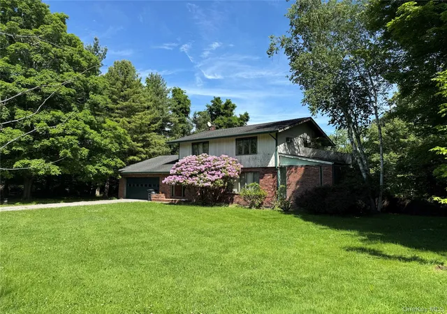 Photo 2 of Sale Pending at 5 Maria Ln, New Castle, NY 10562 | MLS# 1004901 | Listing updated on 2026-06-17
