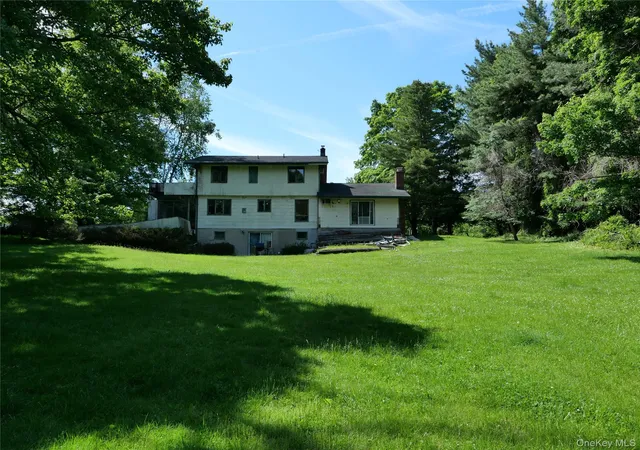 Photo 4 of Sale Pending at 5 Maria Ln, New Castle, NY 10562 | MLS# 1004901 | Listing updated on 2026-06-17