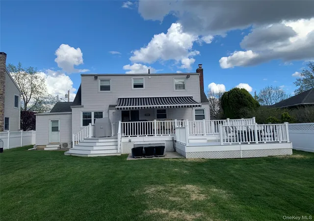 4th image of 854 Terra Ln, Hempstead, NY 11710 | MLS# 1004908