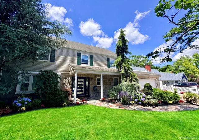 Photo 2 of Single family home for sale at 1566 Pebble Ln, Hempstead, NY 11557 | MLS# 1004939 | Listing updated on 2026-07-15