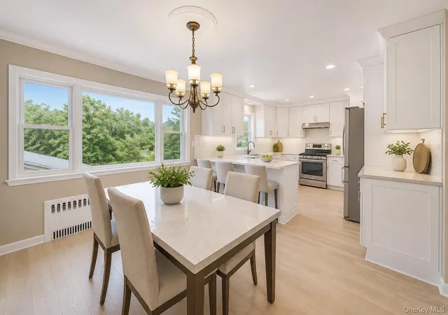 Photo 3 of Single family home for sale at 10 Horseshoe Rd, Mount Kisco, NY 10549 | MLS# 1004970 | Listing updated on 2026-08-28