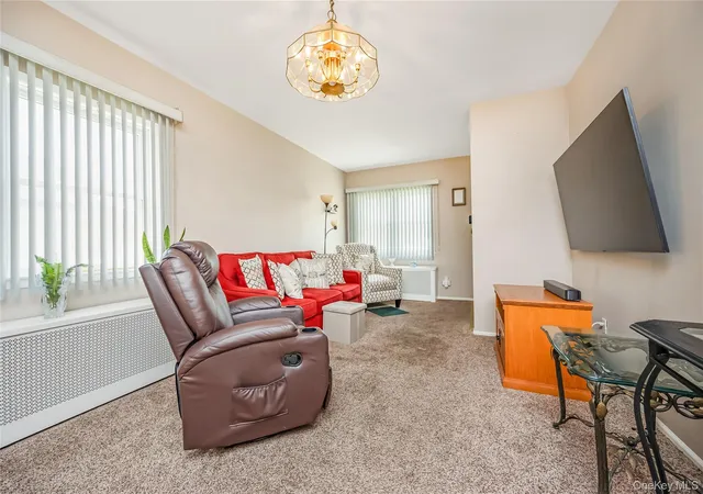 5th image of 11 Locust Ave E, Babylon, NY 11735 | MLS# 1004990