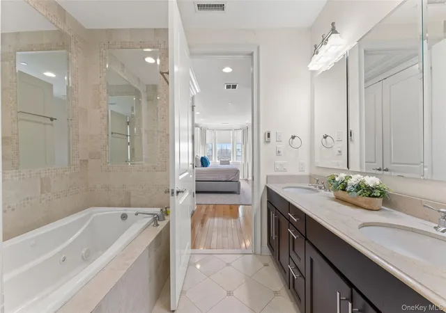 14th image of 1 Christie Pl #406W, Scarsdale, NY 10583 | MLS# 1005000