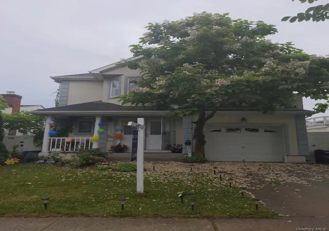 2nd image of 458 E Pine St, Long Beach, NY 11561 | MLS# 1005013