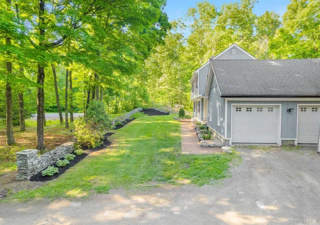 Homes for sale in Pleasant Valley, NY | 34 Contour Ln, Pleasant Valley, NY 12578 | MLS# 1005021