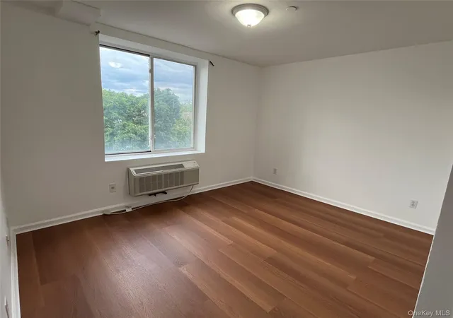 5th image of 81-15 Queens Blvd #4J, Elmhurst, NY 11373 | MLS# 1005036