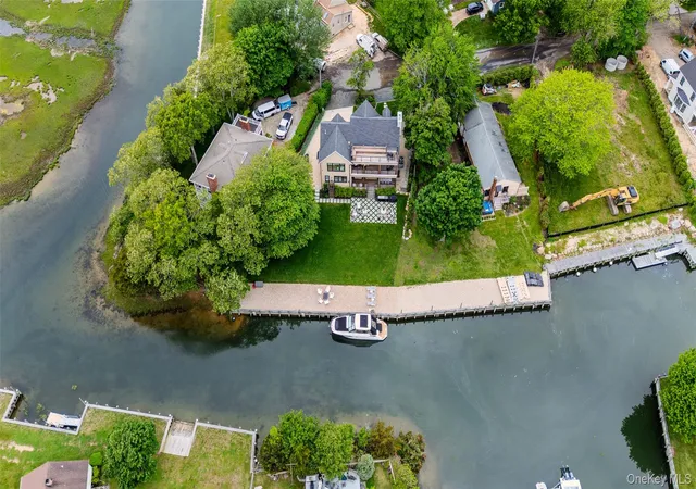 1st image of 405 Williamsburgh Dr, Southold, NY 11971 | MLS# 1005049