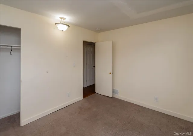 27th image of 43 Lafayette Dr, New Windsor, NY 12553 | MLS# 1005062