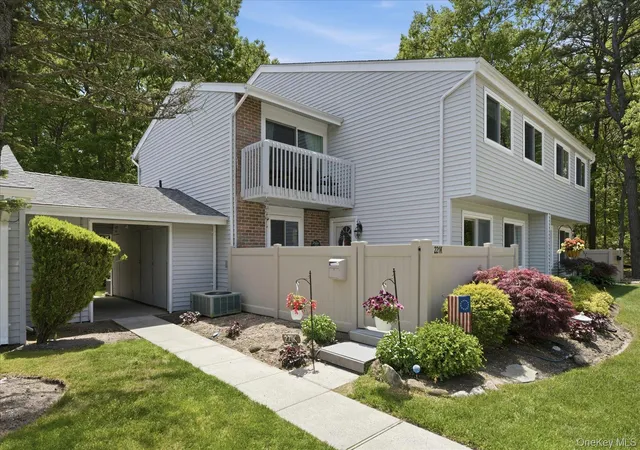 1st image of 221 Springmeadow Dr #K, Holbrook, NY 11741 | MLS# 1005081