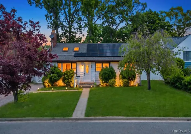1st image of 59 E Cedar St, Oyster Bay, NY 11758 | MLS# 1005089