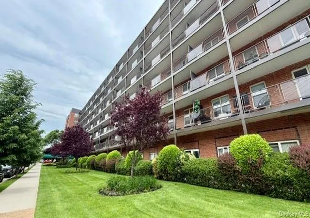 2nd image of 20 Wendell St #C39, Hempstead, NY 11550 | MLS# 1005116
