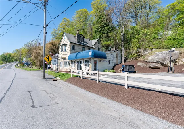 Listing Photo 5 - Condo for sale in building located at 544 Rte 6, Carmel, NY 10541