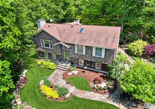 Homes for sale in Warwick, NY | 5 California Rd, Warwick, NY 10990 | MLS# 1005139