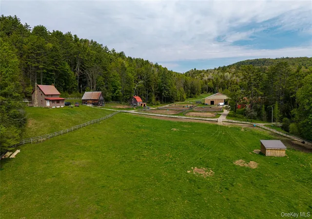 Photo 3 of Single family home for sale at 83 Pucker St, Warrensburg, NY 12885 | MLS# 1005148 | Listing updated on 2026-07-24