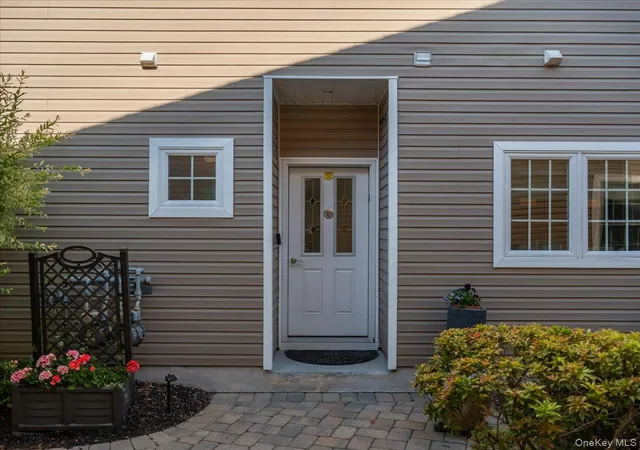 Photo 3 of Condo for sale at 6 Westminster Way, Pomona, NY 10970 | MLS# 1005166 | Listing updated on 2026-06-16