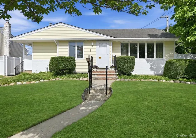 1st image of 61 Hunter Ln, Oyster Bay, NY 11801 | MLS# 1005189