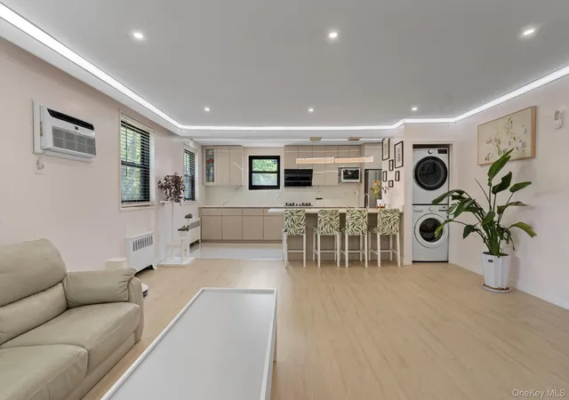 4th image of 199-23 22Nd Ave, New York, NY 11432