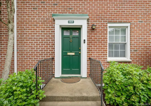 Homes for sale in Greenburgh, NY | 7 Fieldstone Dr #117, Greenburgh, NY 10530 | MLS# 1005198