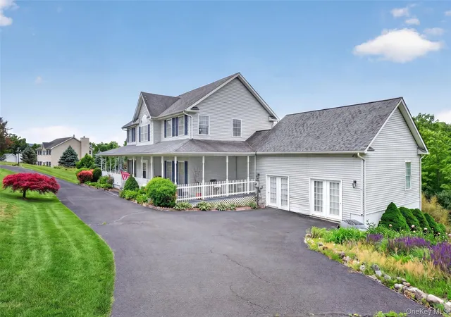 Homes for sale in New Windsor, NY | 2 Melissa Ln, New Windsor, NY 10992 | MLS# 1005209