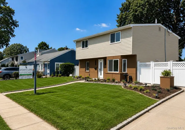 Photo 1 of Sale Pending at 40 Buttercup Ln, Hempstead, NY 11756 | MLS# 1005218 | Listing updated on 2026-09-01