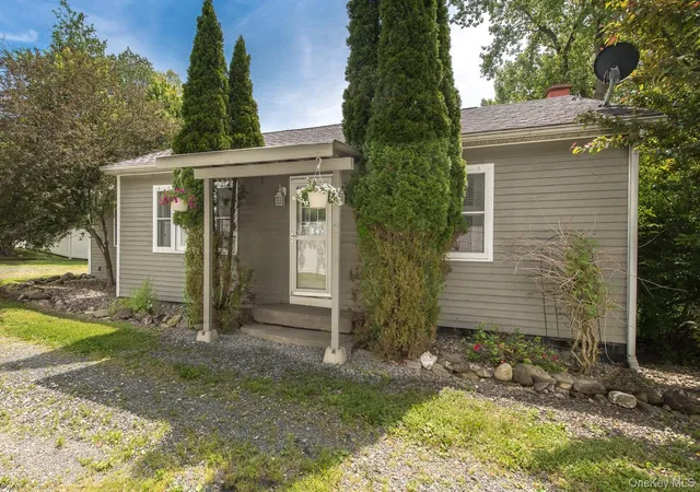 Homes for sale in Ghent, NY | 2177 State Route 66, Ghent, NY 12075 | MLS# 1005260
