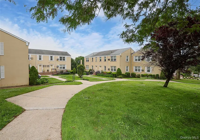 2nd image of 7115 252nd St, Bellerose, NY 11426