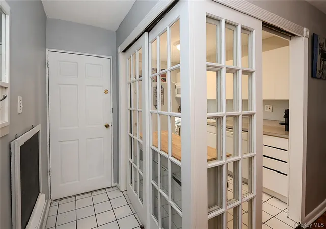 5th image of 7115 252Nd St #194A, Bellerose, NY 11426 | MLS# 1005268