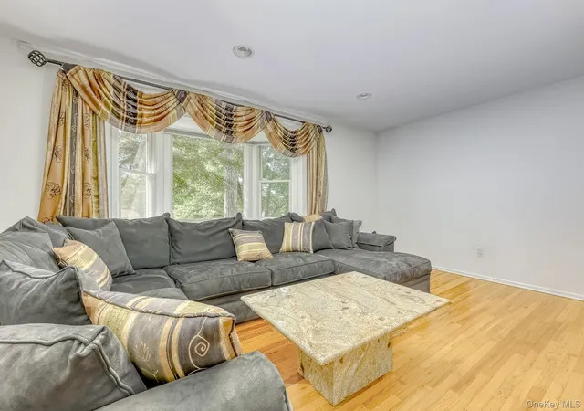 5th image of 20 Dolphin Rd, New City, NY 10956 | MLS# 1005302