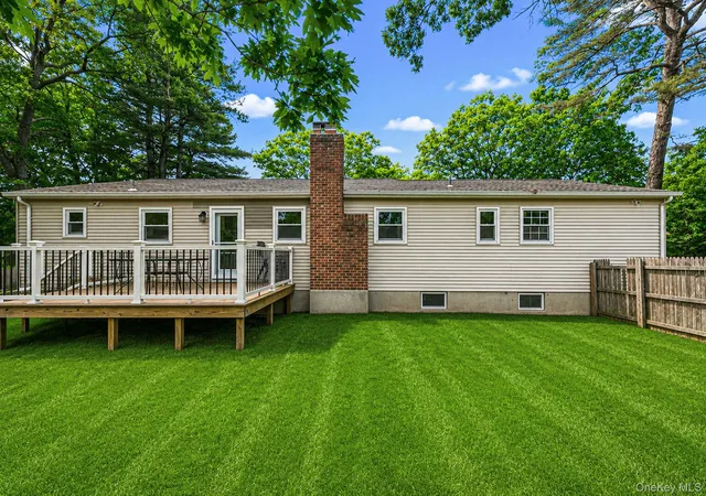 32nd image of 2 Linden Ave, Holtsville, NY 11742 | MLS# 1005303