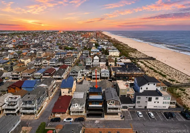 Photo 3 of Single family home for sale at 18 New Hampshire St, Long Beach, NY 11561 | MLS# 1005341 | Listing updated on 2026-10-05