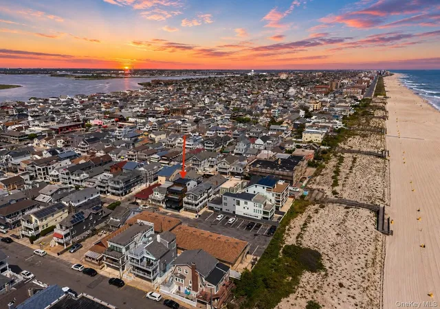 Photo 4 of Single family home for sale at 18 New Hampshire St, Long Beach, NY 11561 | MLS# 1005341 | Listing updated on 2026-10-10