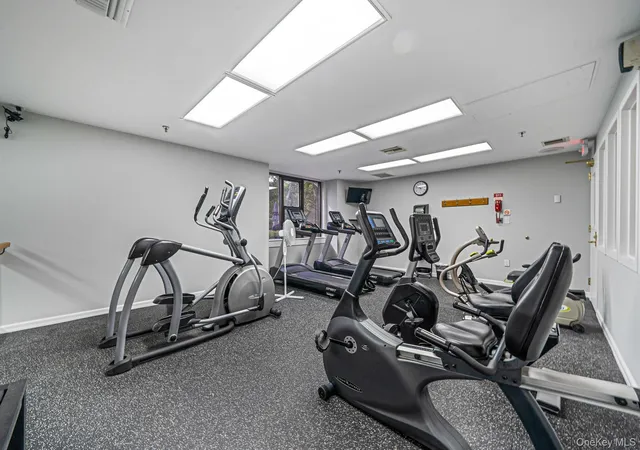 36th image of 576 Leisure Dr, Ridge, NY 11961 | MLS# 1005385