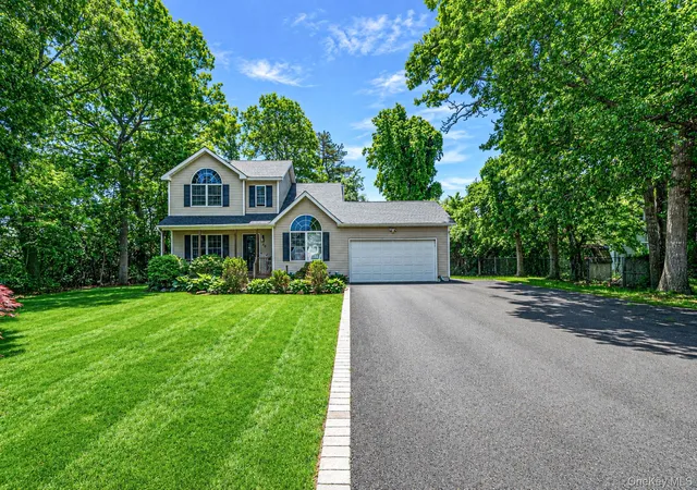 1st image of 20 Essex Cir, Shirley, NY 11967 | MLS# 1005395
