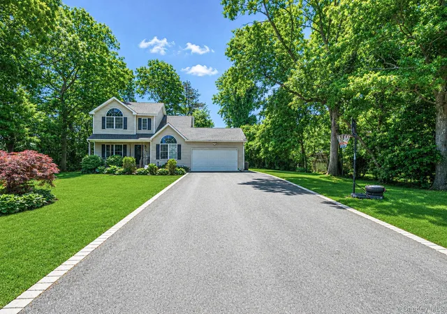 36th image of 20 Essex Cir, Shirley, NY 11967 | MLS# 1005395