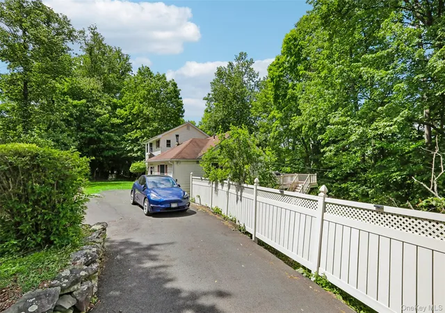 2nd image of 29 Olympus Rd, Highland Mills, NY 10930 | MLS# 1005423