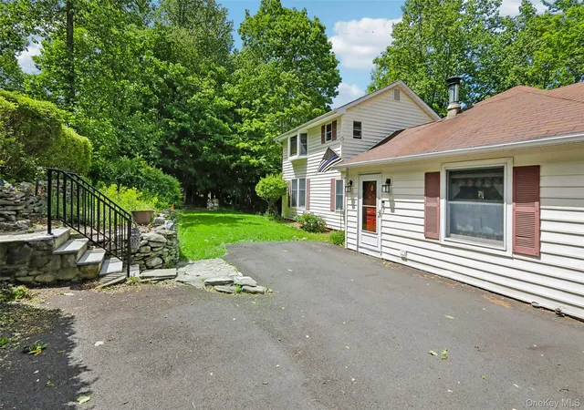 3rd image of 29 Olympus Rd, Highland Mills, NY 10930 | MLS# 1005423