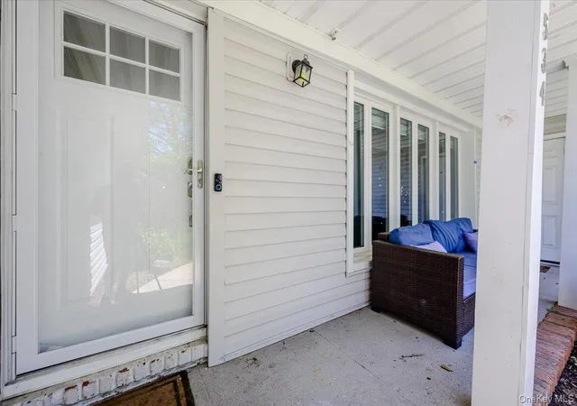 3rd image of 534 Allen Rd, Hempstead, NY 11598 | MLS# 1005428