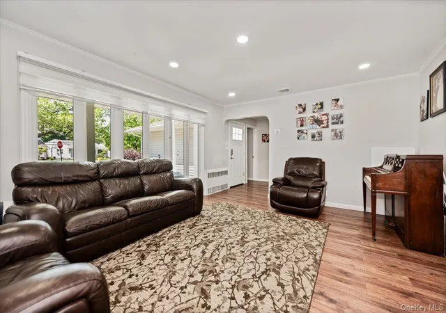 4th image of 534 Allen Rd, Hempstead, NY 11598 | MLS# 1005428