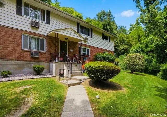 Homes for sale in Newburgh, NY | 1903 Parr Lake Dr #19C, Newburgh, NY 12550 | MLS# 1005441